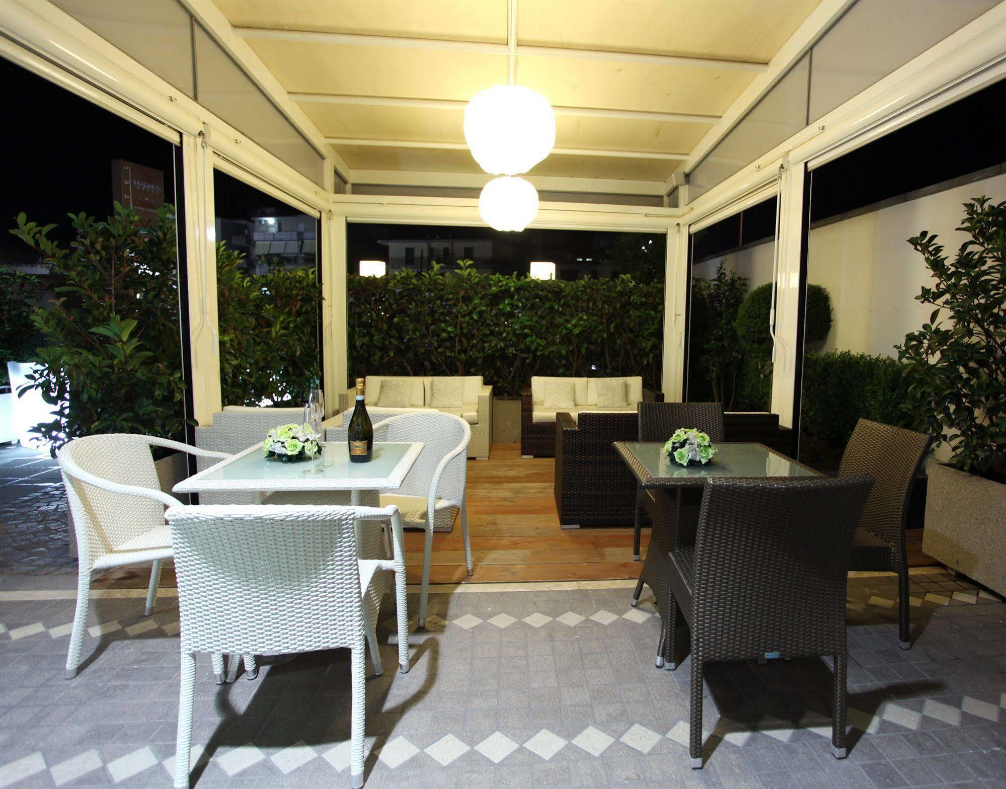 Hotel Briganti Qualiano Exterior foto
